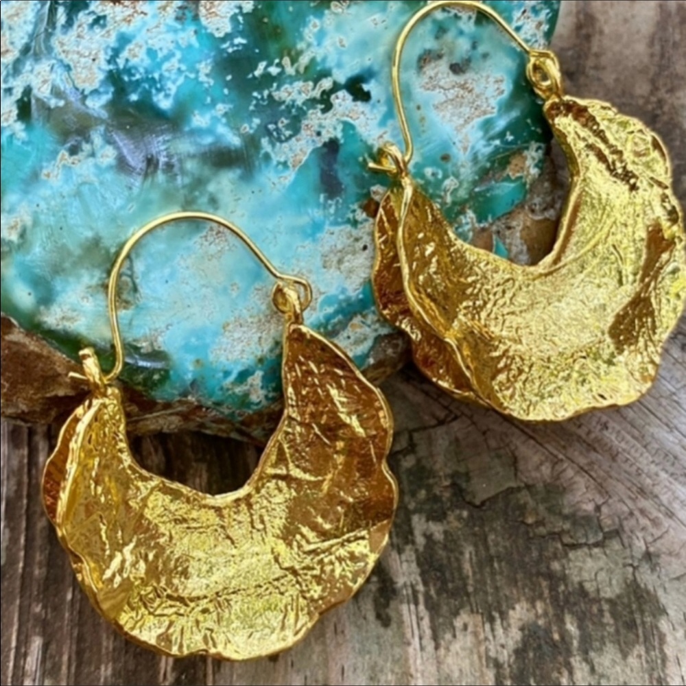 SHASHI FUWA 18K CRUMBLED GOLD CHUNKY HOOP EARRINGS